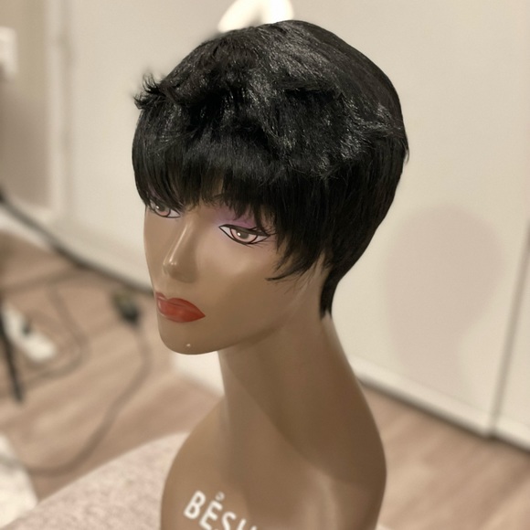 FreeTress Equal Hailey Wig - Picture 2 of 3